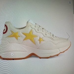 Gucci  WOMEN’s rhyton sneaker with stars